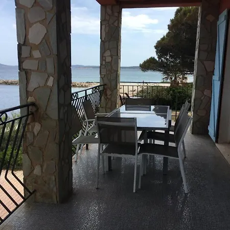 3 A 30m De La Avec Terrasse Et Parking, - Fr-1-335-92