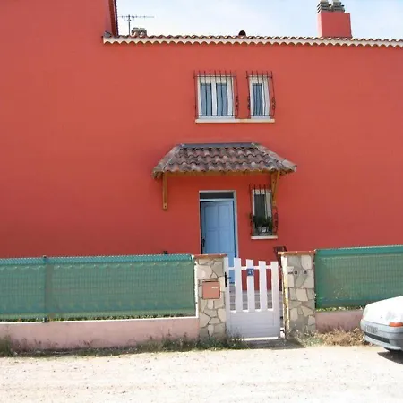 Апартаменты 3 A 30m De La Avec Terrasse Et Parking, - Fr-1-335-92 Йер